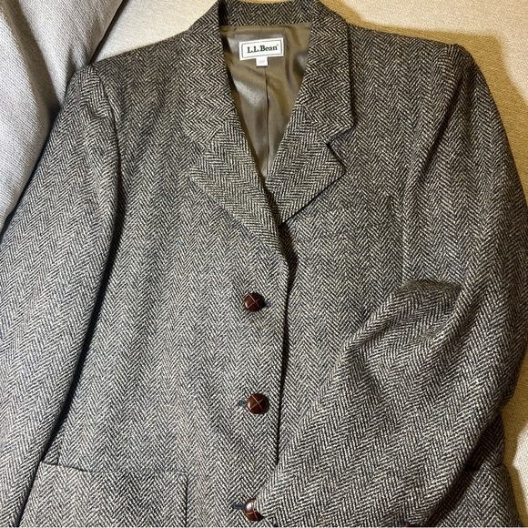 L.L. Bean Jackets & Blazers - LL Bean Petite  Women’s Vintage Herringbone Wool Blend Blazer Size 8